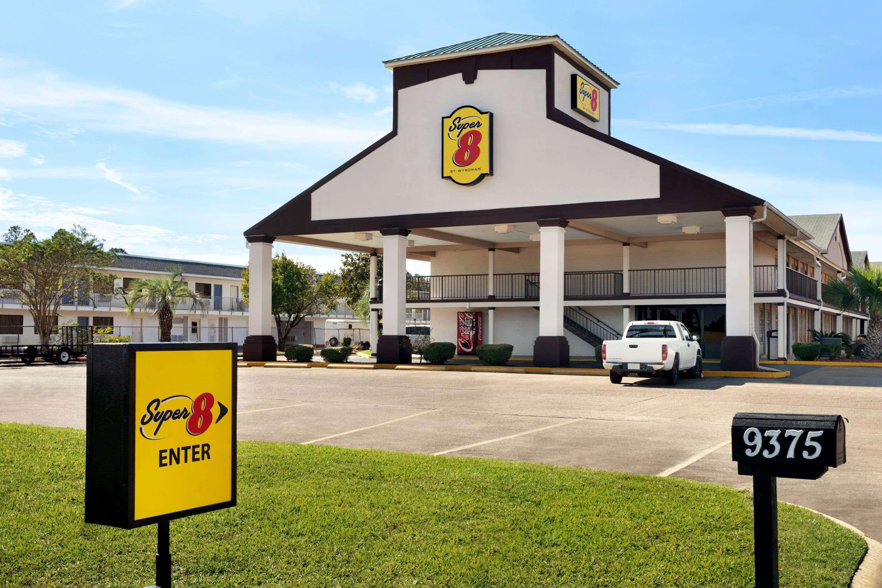 Motel Super 8 By Wyndham Gulfport Biloxi Airport Exterior foto